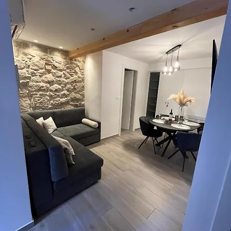 Luxury Apartment Skalina & Volat Apartment